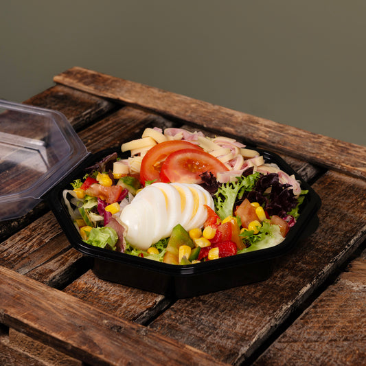 Salat med ost og skinke